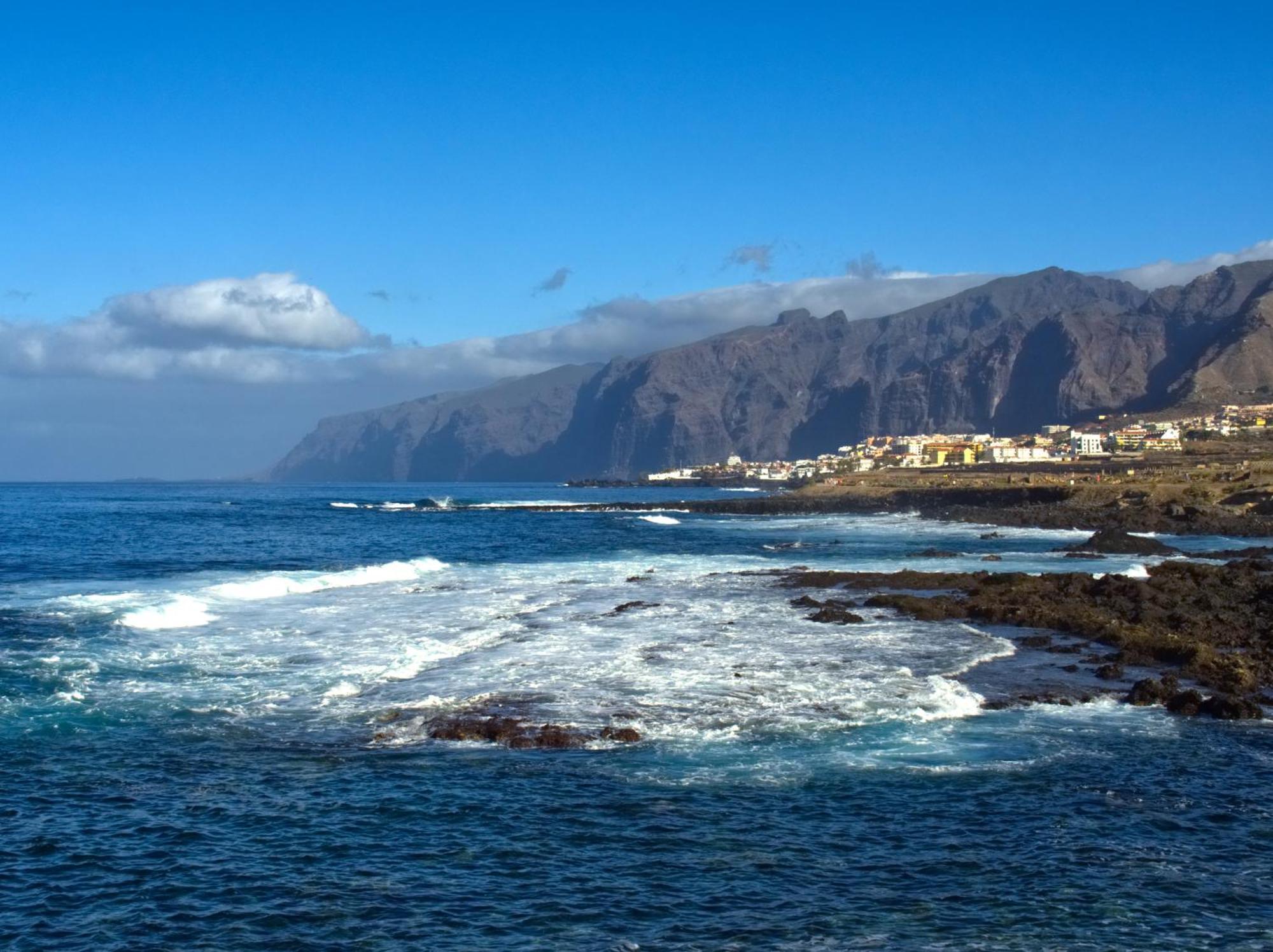 Alcavista - Ac, Fibre Net, 350M To Ocean, Garage, Tv Channels, Sunsets And La Gomera View From Balcony Alcala  Exterior photo